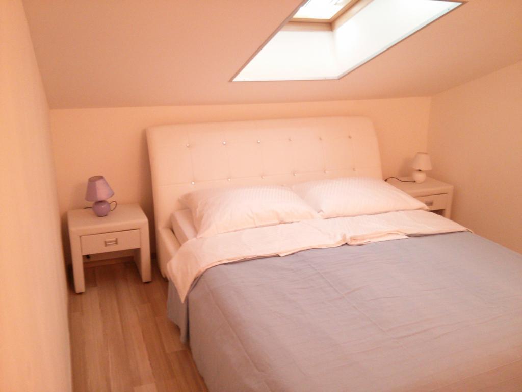Olive Apartments Ugljan Quarto foto